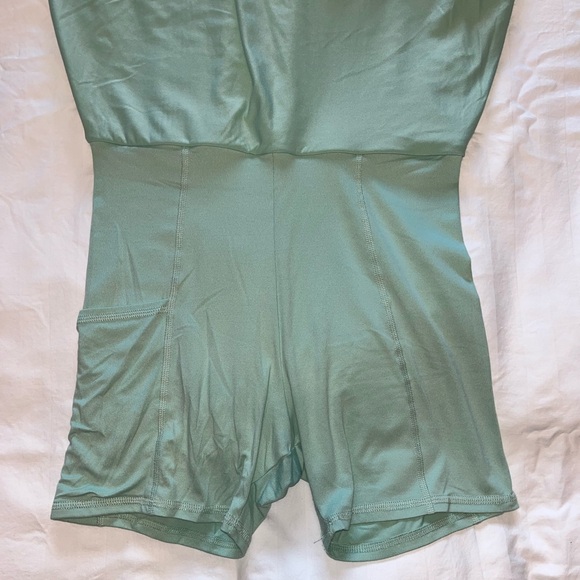 Abercrombie kids active airknit skort dress. Size 15/16 - Picture 2 of 5